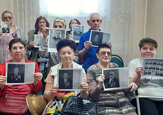 В Тольятти, Чапаевске и Похвистнево прошли мероприятия в рамках акции "Бессмертный полк"